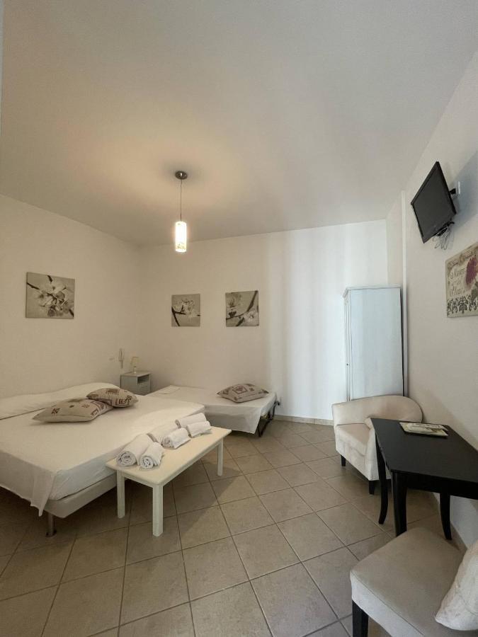 Bed and Breakfast Book And Bed Maglie Exterior foto