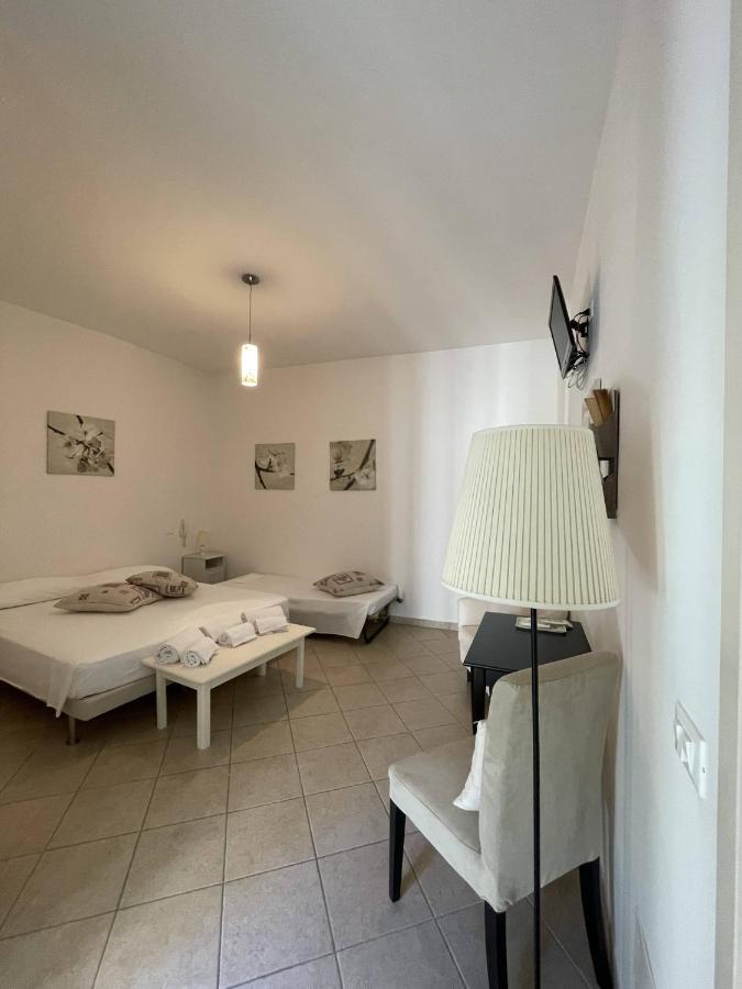 Bed and Breakfast Book And Bed Maglie Exterior foto